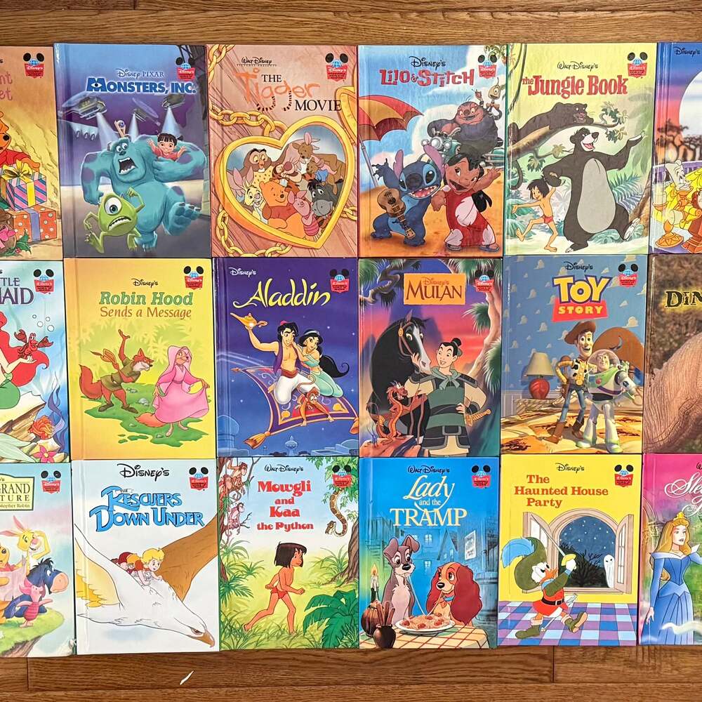 📚 Disney Classic Storybook Bundle – 26 Hardcover Books